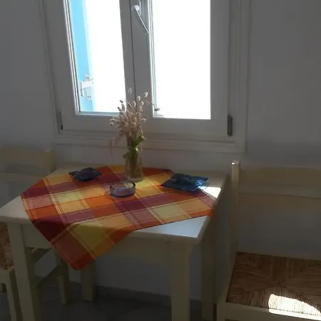 Apartamento Antonia Naousa (Paros)