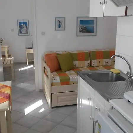 Antonia Apartment Naoussa